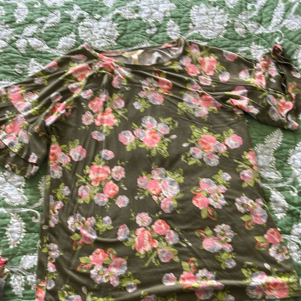Matilda Jane ruffle sleeve shirt EUC